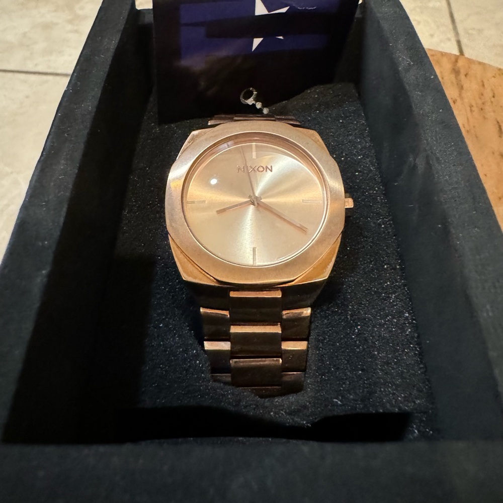 Nixon Catalyst All Rose Gold Watch